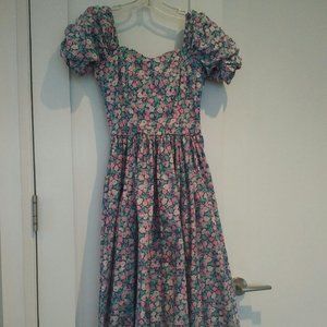 Vintage '80s Laura Ashley floral print tea dress.